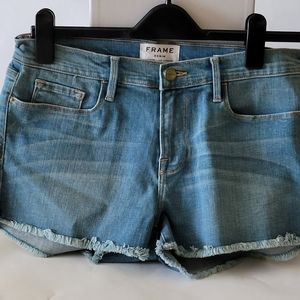 FRAME Le cutoff shorts
